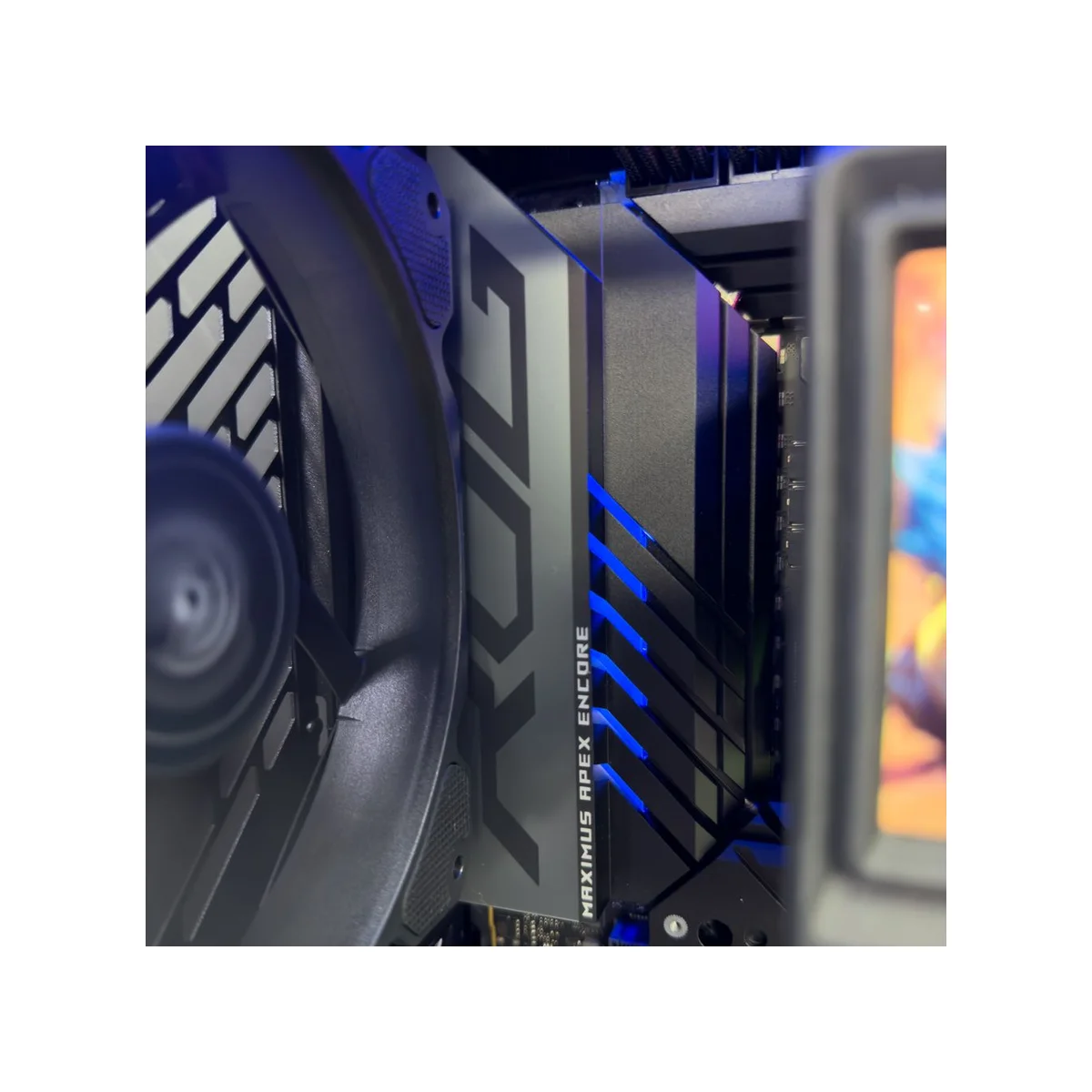Astral Gaming PC (Core i9-14900KS, 96GB DDR5 RAM, RTX 5090 32GB) - Powered by ASUS - Astral_Gaming_PC view 5