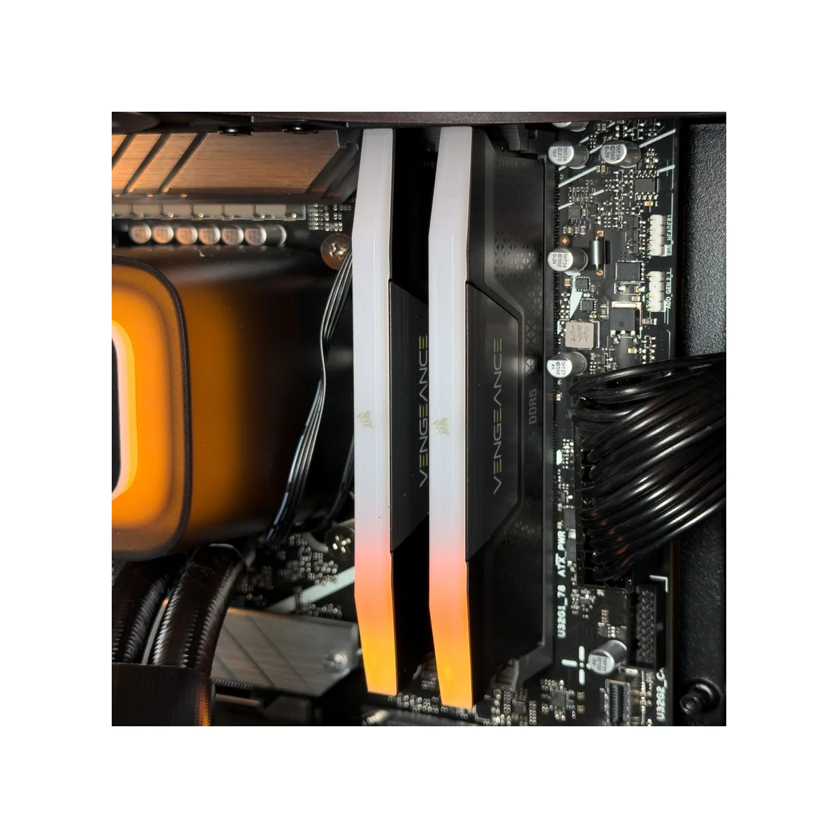 Gaming PC Gungnir (Core i9-14900K, 32GB DDR5, RTX 5080 16GB) - Powered by MSI - Gaming_PC_Gungnir view 6