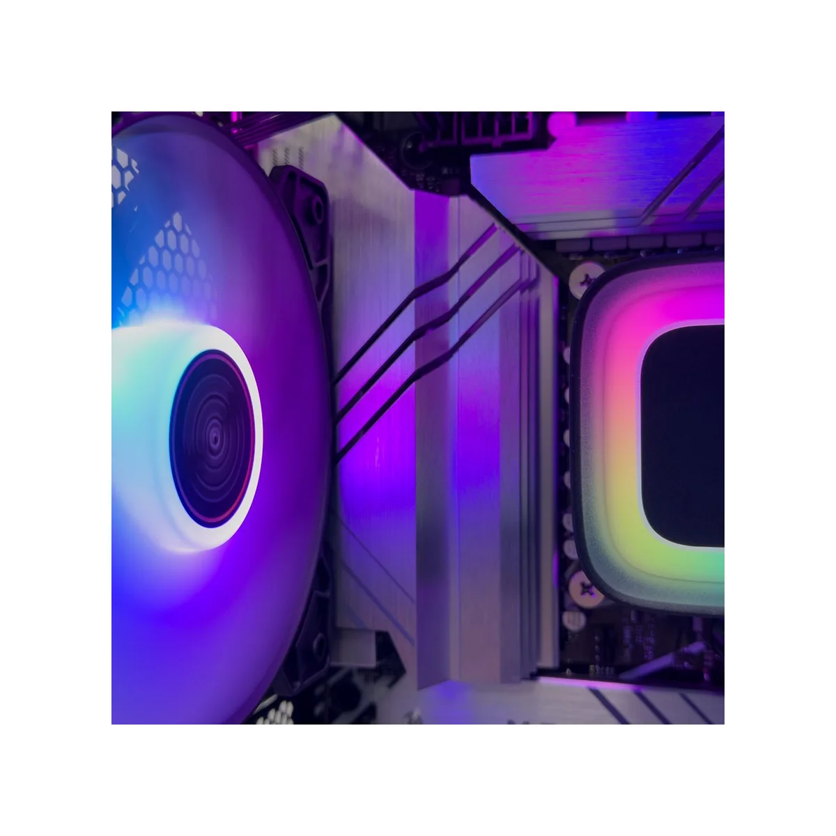 Workstation Median Workstation (Core i9-14900K, 64GB DDR5, RTX 5070 12GB) - Workstation_Median view 5