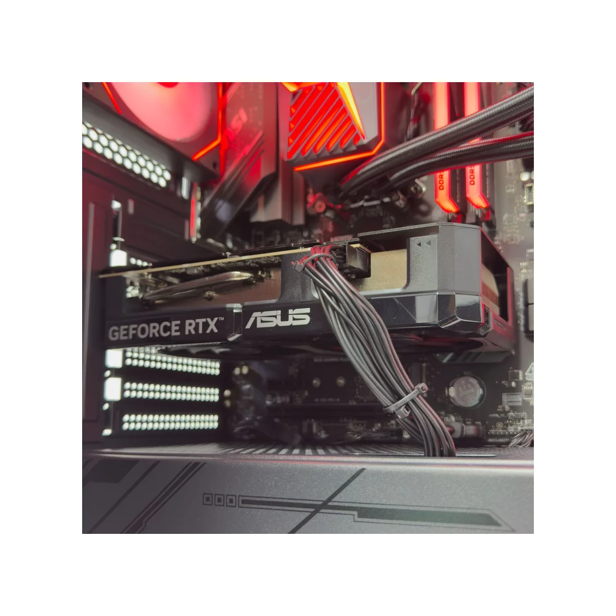 Gaming PC Nero (Ryzen 5 7600X, 32GB DDR5 RAM, RTX 5060 Ti 16GB) - Gaming_PC_Nero view 7